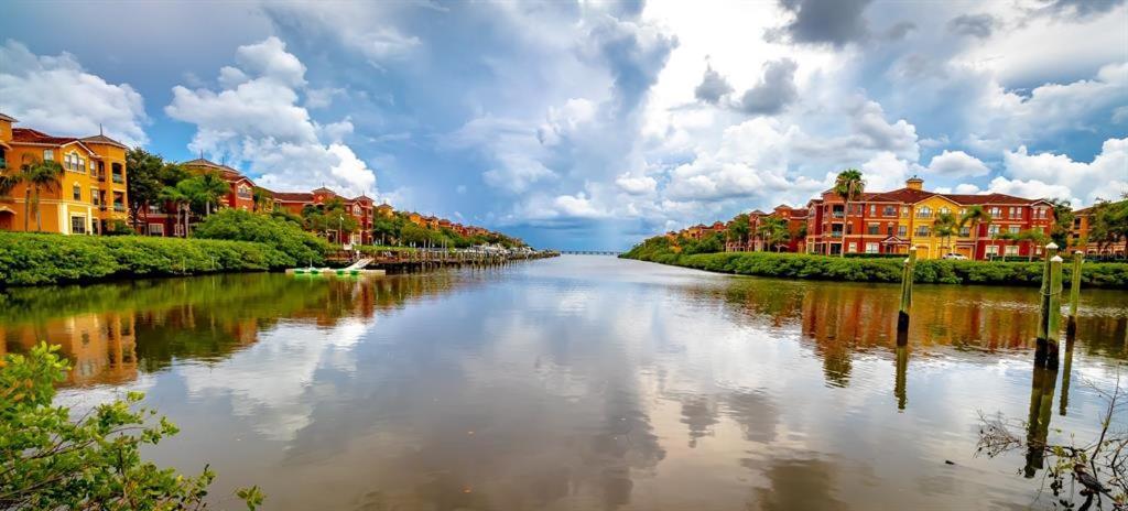 Baywatch Apartment เคลียร์วอเตอร์ ภายนอก รูปภาพ